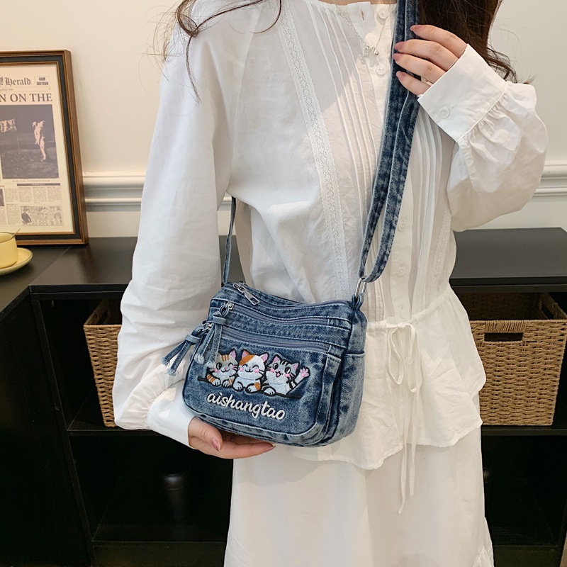 Niedliche Koreanische Umhänget – Embroidery Cat Bewertung und Preis