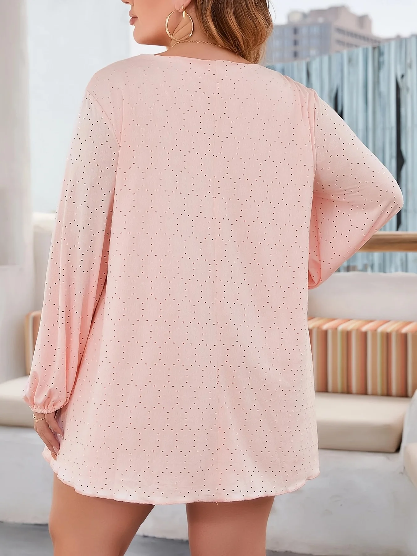 Damen Plus Size Minikleid mit  – Embroidery Eyelet Bewertung und Preis