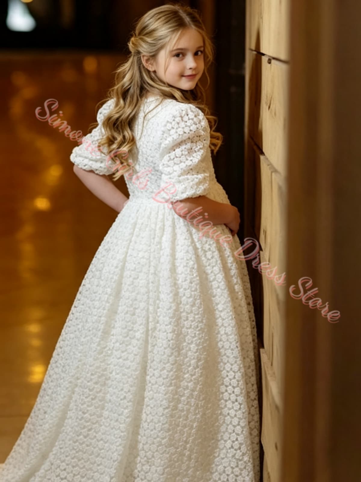 Mädchenkleid mit Lochstickerei – Embroidery Eyelet Bewertung und Preis