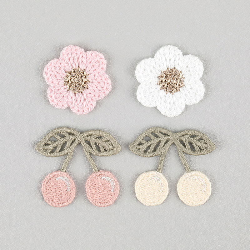 20 Stück rosa-weiße Kirschblüt – Embroidery Letter M Bewertung und Preis